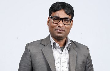 Dr. R N Thakur